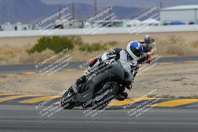 media/Jan-14-2023-SoCal Trackdays (Sat) [[497694156f]]/Turn 4 Set 2 (1030am)/